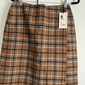 NWT Vintage Alexandra Bartlett Brown Black Plaid Wool Wrap Skirt Size 8